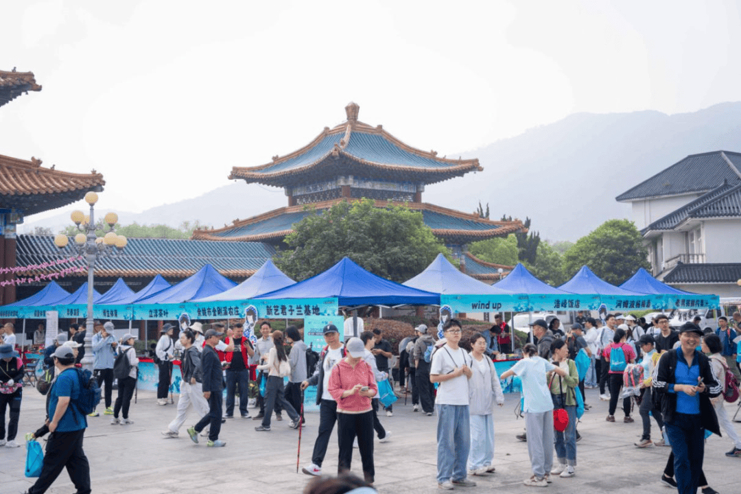 宁波市体育局“环浙步道 登甬十峰” 活动在余姚天下玉苑景区圆满收官
