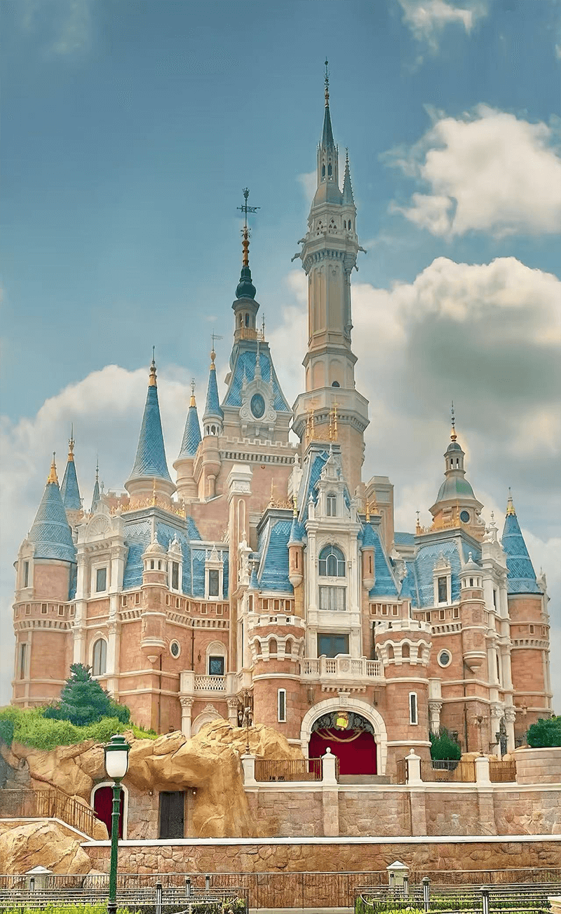 去上海迪士尼乐园旅游