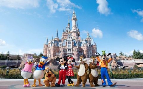 2025上海迪士尼旅行详细攻略, 个人、带娃、情侣、家庭、商务出游必看