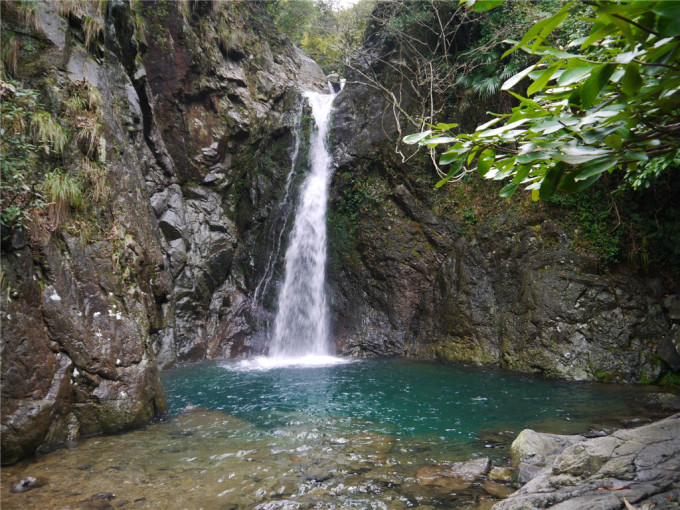 在宁波发现一处“瑶池”胜景 ,宁波鄞州五龙潭风景区游玩指南