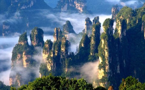 张家界旅游景点全攻略，探索阿凡达潘多拉星取景地