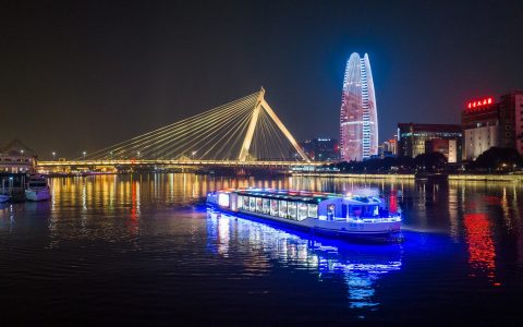 三江夜游