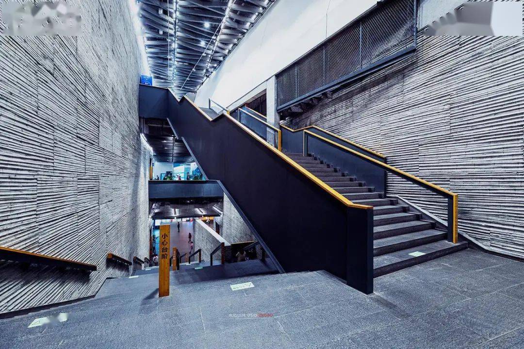 建筑素养案例分析与表达,试分析宁波博物馆的建筑艺术