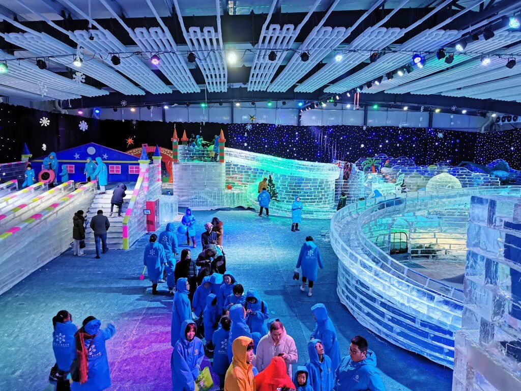 宁波北仑梅山湾冰雪大世界