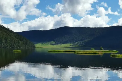 属都湖